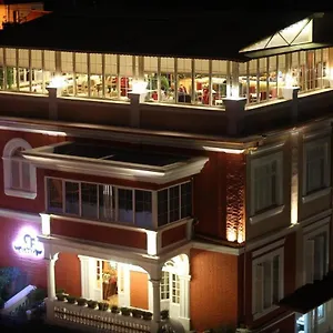 https://hotel-boutique-restaurant-gloria.hotels-in-tirana.com
